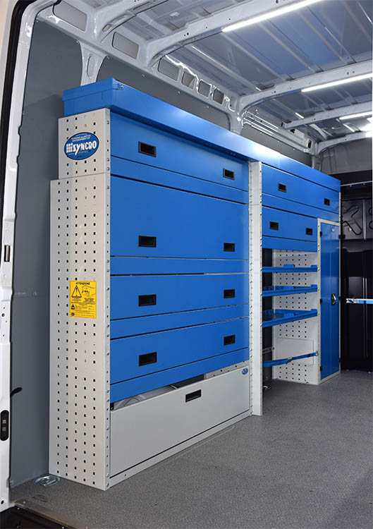 Daily with closed shelves with Syncro Ultra Canada doors