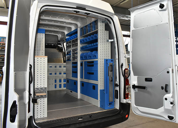 Opel Movano with Syncro Ultra fittings and folding vice without support Canada