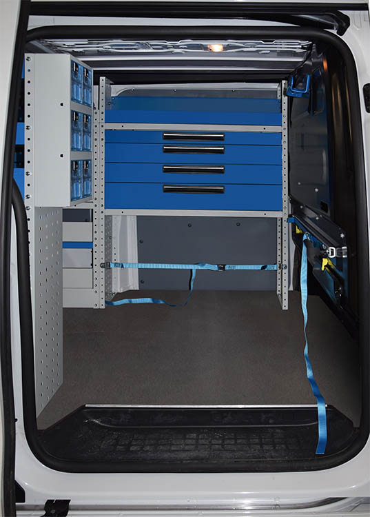 Expert with Syncro Canada metal drawers