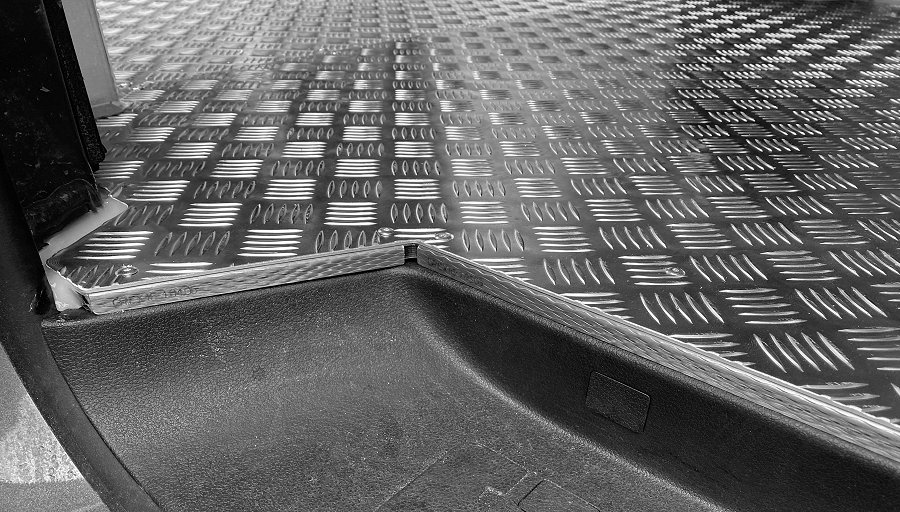 stainless steel edges for Syncro Canada coupled floor panels