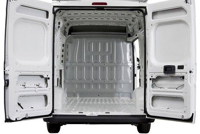 Side protection for commercial vehicle bodies Syncro Canada